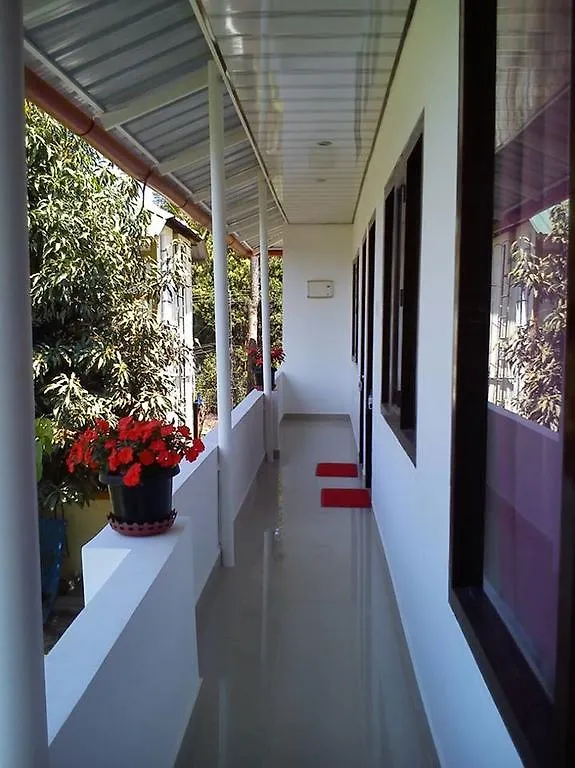 Green Leaf Home Stay Thekkady Bed & Breakfast