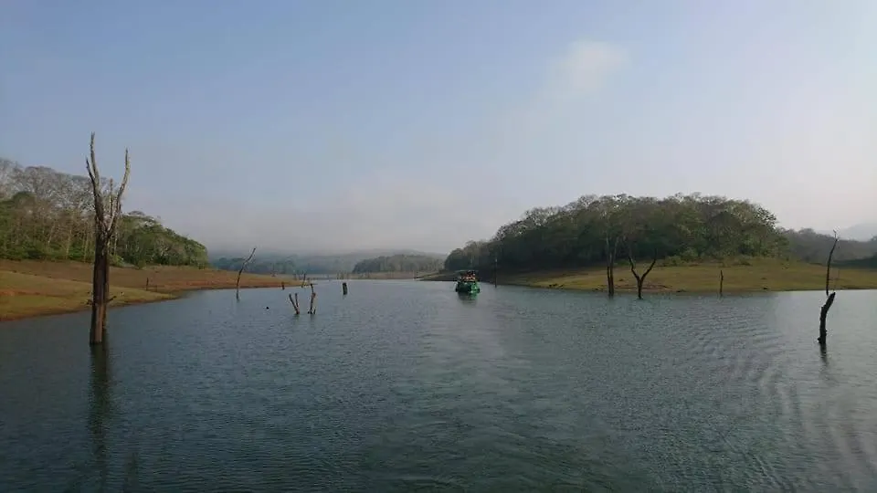Green Leaf Home Stay Thekkady Bed & Breakfast